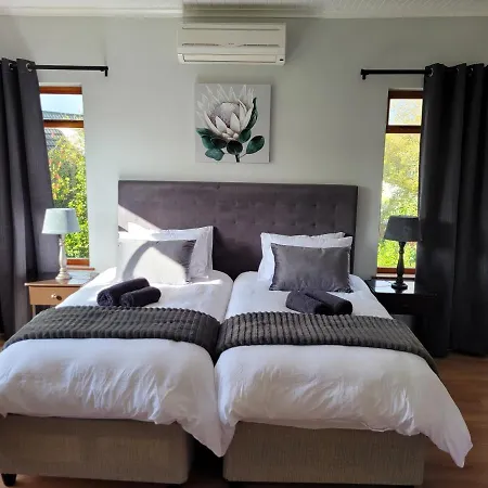 Elegantie Apartment Protea 5 Lovell Avenue Stellenbosch Buitenkant foto