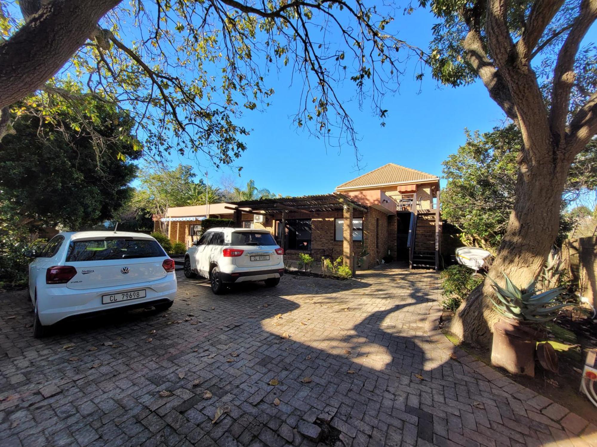 Elegantie Protea 5 Lovell Avenue *