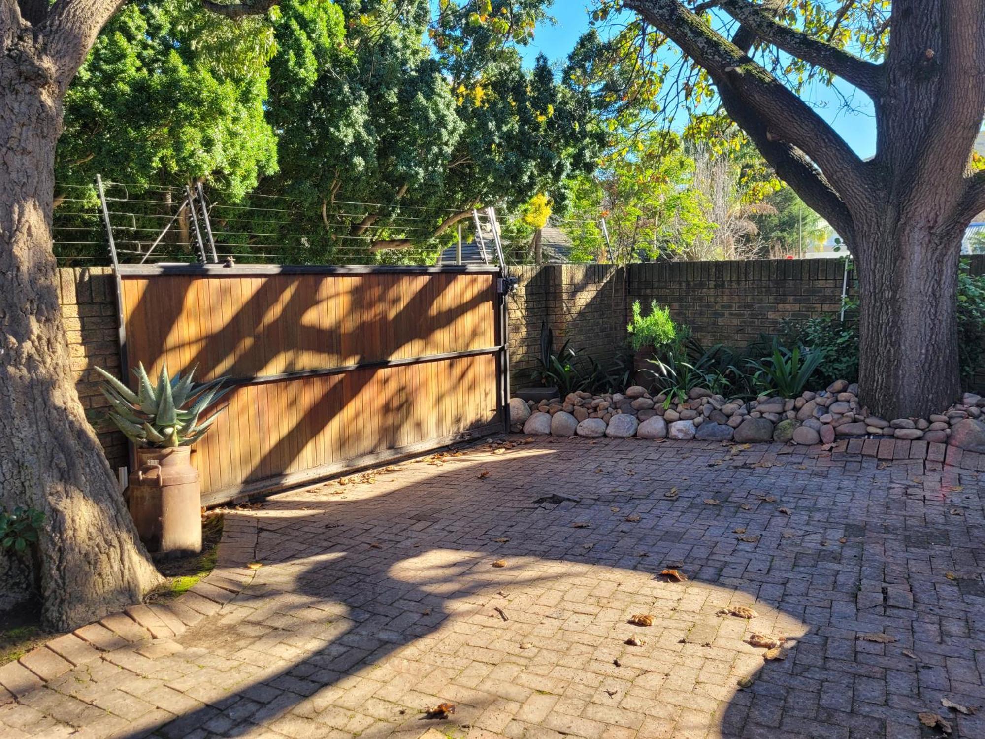 Elegantie Protea 5 Lovell Avenue * Stellenbosch